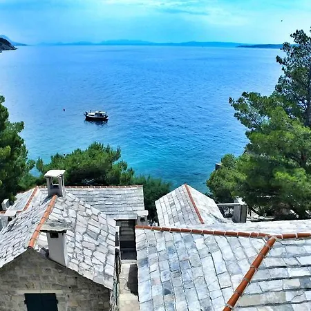 Villa Vruja City Of Water And Wind *